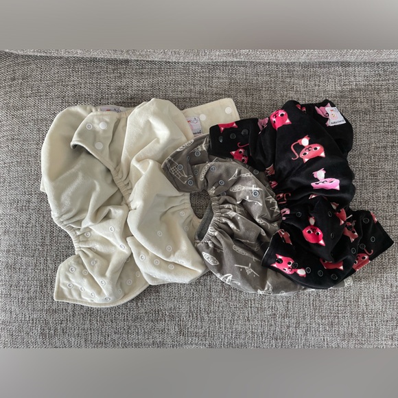 Cloth diapers for infants and toddlers. - Picture 4 of 6